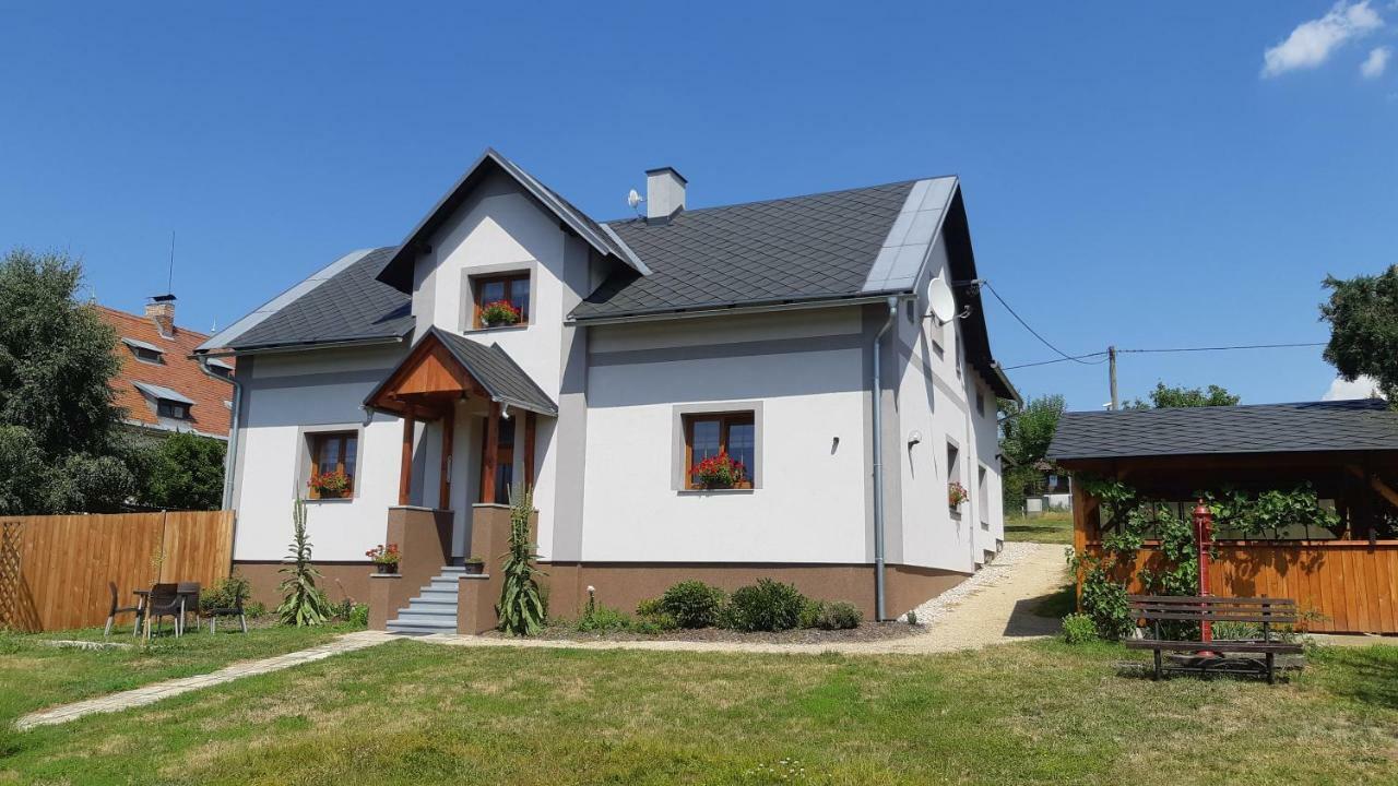 Radvánovice U Kapitana 아파트 외부 사진